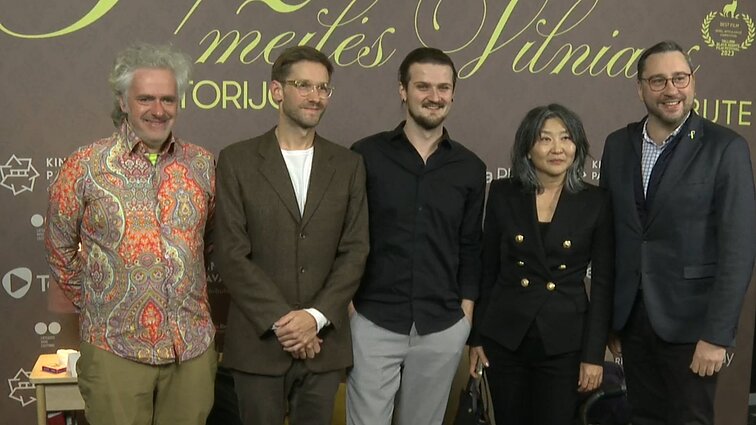 Vilniuje įvyko Talino kino festivalyje triumfavusio Tomo Vengrio filmo „5½ meilės istorijos viename Vilniaus bute“ premjera