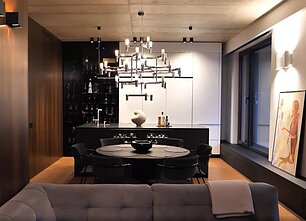 Modelio J. Steponavičiūtės ir prodiuserio A. Vosyliaus namai