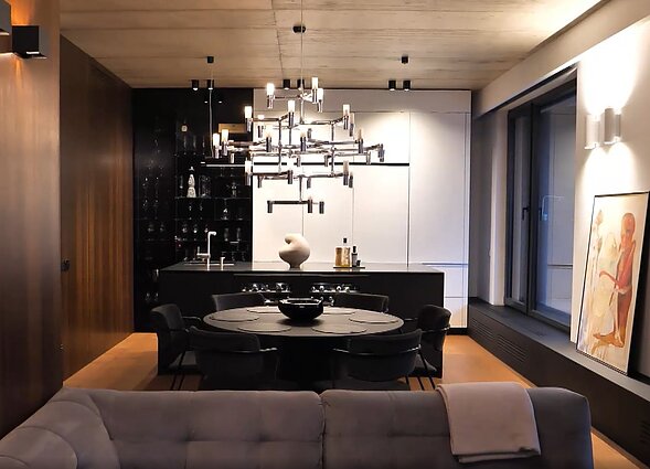 Modelio J. Steponavičiūtės ir prodiuserio A. Vosyliaus namai