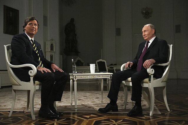 „Nebetiekite ginklų ir kovos pasibaigs“: Putinas interviu metu su Carlsonu skatino Vakarus atsiriboti nuo Ukrainos