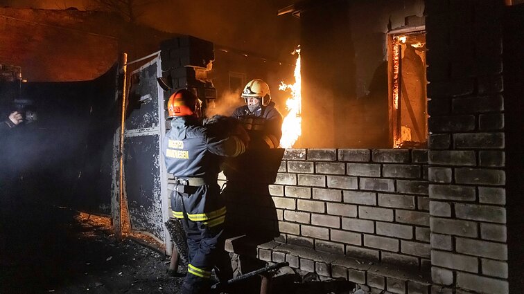 Po naktinių Rusijos dronų smūgių Charkive žuvo trys mažamečiai, vienas jų – vos 7 mėnesių kūdikis