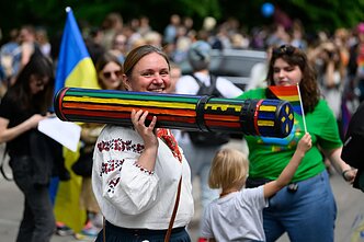 Щастя щодня від Ганни Довбах, або як українцям зберегти психологічний ресурс у війні Щастя щодня від Ганни Довбах, або як українцям зберегти психологічний ресурс у війні
