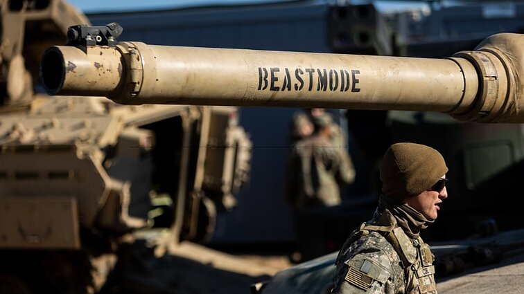 Prognozuojama, kad artėjantis dešimtmetis pasaulyje bus nestabilesnis ir pavojingesnis: valstybės ginkluojasi intensyviau