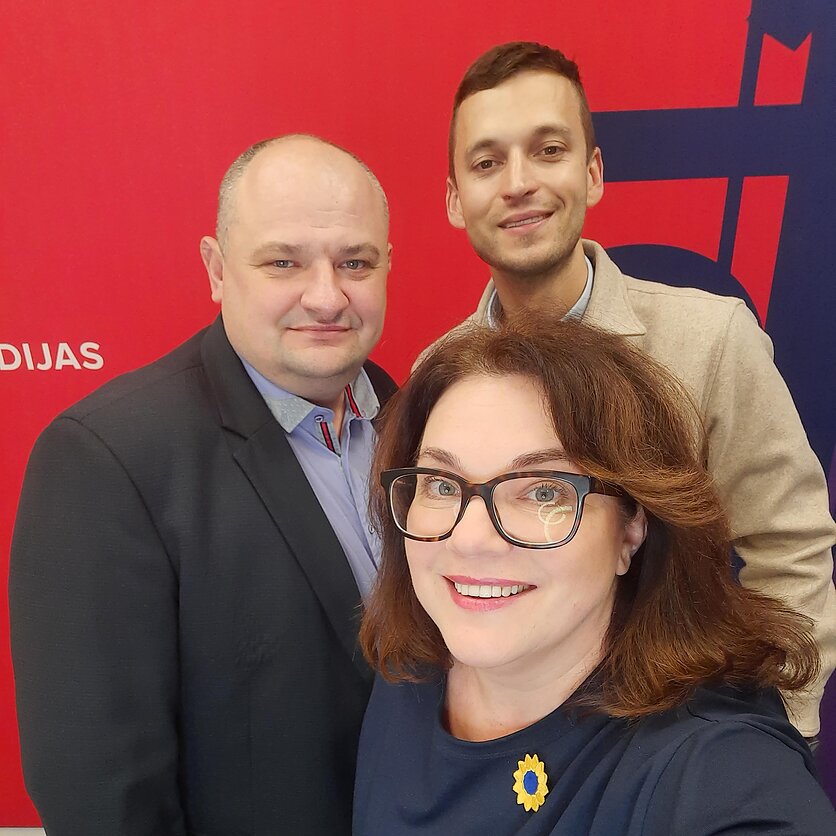 LRT nuotr., Aukso amžius. Prievolė pasikeisti telefono numerių kodą: kitaip adresatai bus nepasiekiami