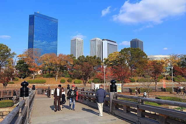 Japonijos ekonomika smuktelėjo į ketvirtą vietą: kaltina susilpnėjusią šalies valiutą bei senstančią visuomenę
