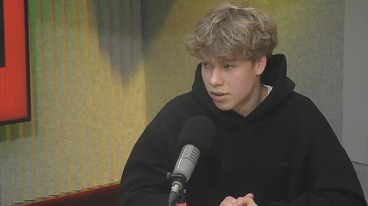 18-metis Karolis iš picos dėžės sukonstravo bepilotį orlaivį: kaimynai prašo išbandyti