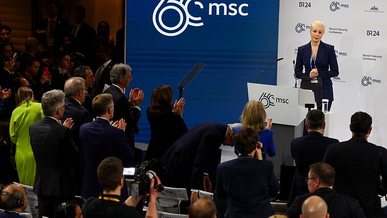 Miuncheno konferencijoje – Navalno mirties šešėlis: Vakarų lyderiai kaltina Putino režimą