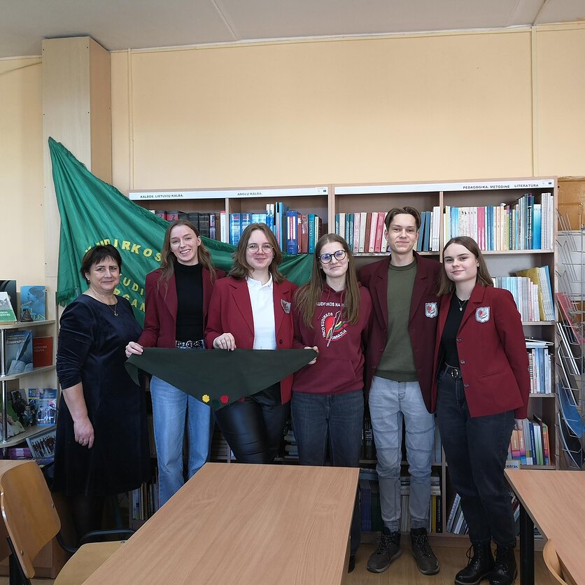 LRT, Kudirkos Naumiesčio Vinco Kudirkos gimnazija. Mokytoja Danutė Balčiūnienė, moksleiviai Marija Jakaitytė, Beatričė Jonaitytė, Augustė Stadelninkaitė, Gustas Šalvaitis, Ugnė Kažemėkaitytė