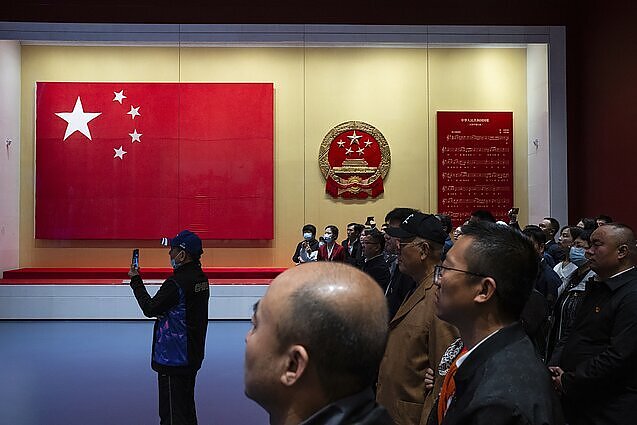 Beveik pusė lietuvių pasisako prieš Kinijos kritiką: didesnę naudą įžvelgia pragmatiškume dėl plačios rinkos