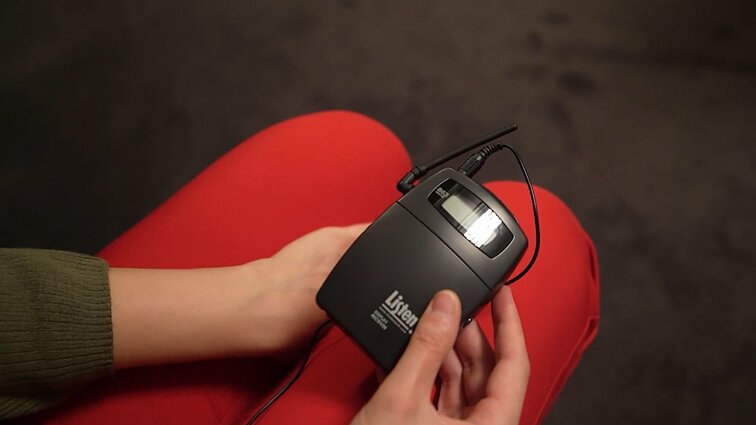 Nacionaliniame Kauno dramos teatre – spektaklis „Senos damos vizitas“: pristatomas ir akliesiems