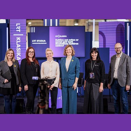 Radijo konferencija. Kultūra ant sofos: ar namai gali tapti šiuolaikiniu kultūros centru?