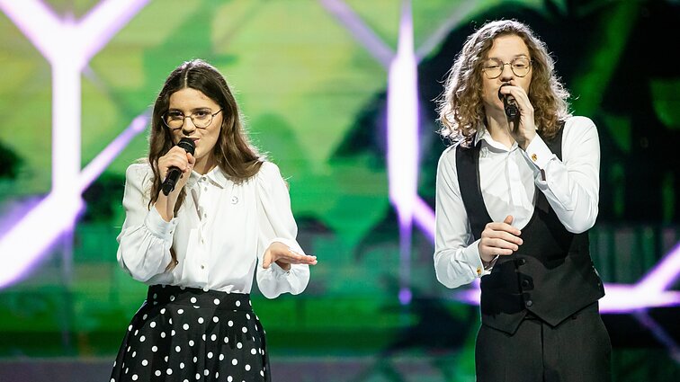 Dainų dainelė 2024. Samanta Miniotaitė ir Matas Dargužis – „Mas Que Nada“
