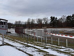 Potvynio užlietas Vilkyčių autosporto kompleksas