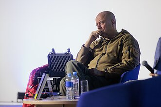 Arūno Kumpio knygos „Ukrainos karo audrose. Savanorio iš Lietuvos dienoraštis (II d.)“ pristatymas. Dalyvavo Arūnas Kumpis, Jonas Ohmanas, Edmundas Jakilaitis