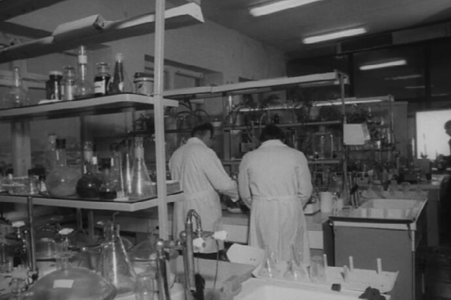 Laboratorija sovietų laikais, asociatyvi nuotr. Laboratorija sovietų laikais, asociatyvi nuotr.