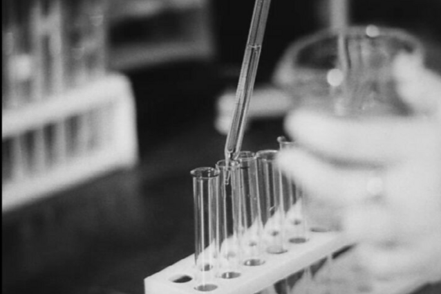 Laboratorija sovietų laikais, asociatyvi nuotr. Laboratorija sovietų laikais, asociatyvi nuotr.