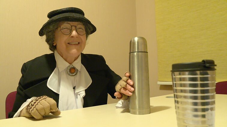 Dviračio žinios. Senjorė Apolionija Poviliukui: nesu išdidi, išgersiu kavos su prezidentu!