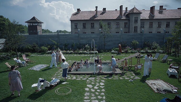Paskelbta „Kino pavasario“ programa: atidarymui pasirinktas filmas „Interesų zona“