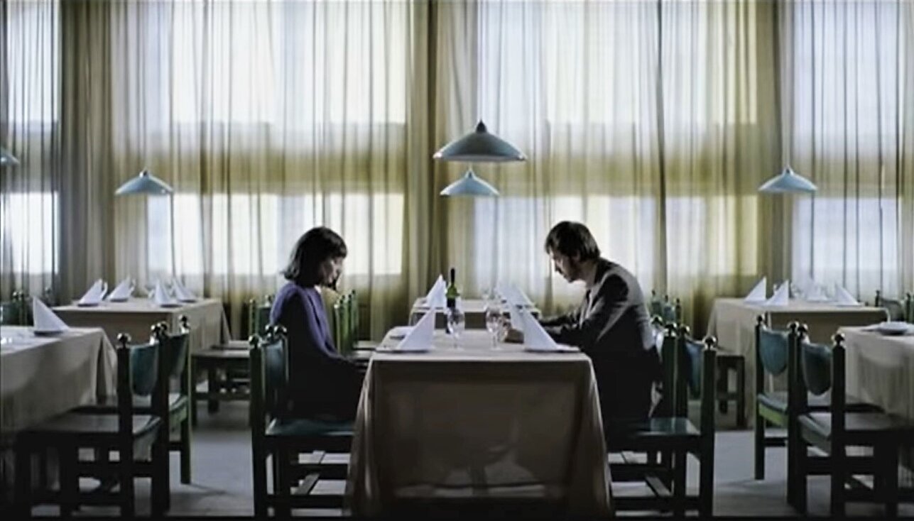 Filmo „Rudens puota“ stop kadras