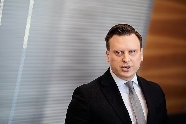 Po daugybės klausimų ir skepsiu palydėtų diskusijų, pritarta Nacionalinio stadiono projekto pokyčiams