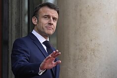  Emmanuelis Macronas 