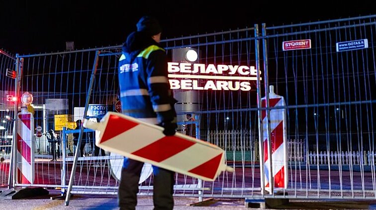 Vidurnaktį uždaryti du pasienio kontrolės punktai su Baltarusija – Raigardo ir Lavoriškių