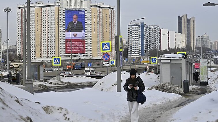 Rusija teigia pusmečiui uždrausianti benzino eksportą, kad išvengtų degalų trūkumo
