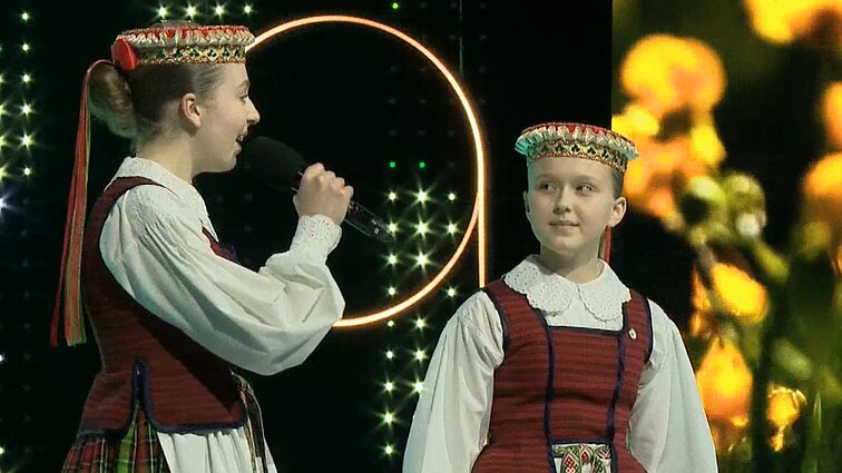 „Dainų dainelėje“ – viešnios iš Punsko: mergaitės sako, kad svarbu įveikti jaudulį