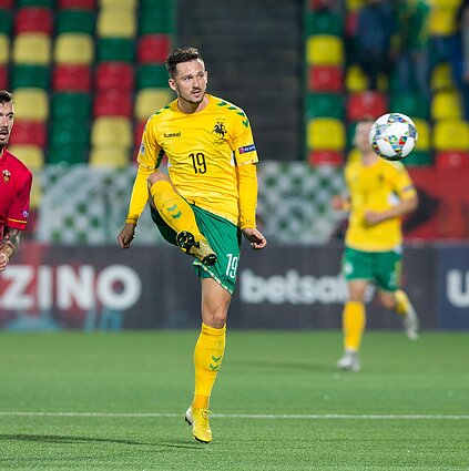 Čempionų pietūs su Nerijumi Valskiu: apie pasibaigusią futbolininko karjerą nuo Lietuvos iki Tailando ir Indijos