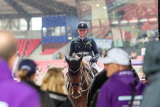 Naują sezoną Vanagaitė pradėjo su trenksmu: tapo pirmąją raitele, aukščiausio lygio varžybose startavusia be pentinų