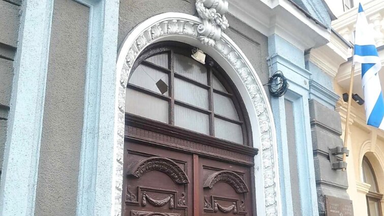 „Iki šio laiko niekas akmenų į langus nemėtydavo“: žydų bendruomenės pastebi daugiau antisemitinių išpuolių