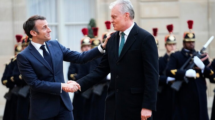 Macrono sveikinimai Lietuvai: kovėtės, kad gautumėte vietą tarp kitų europietiškų valstybių