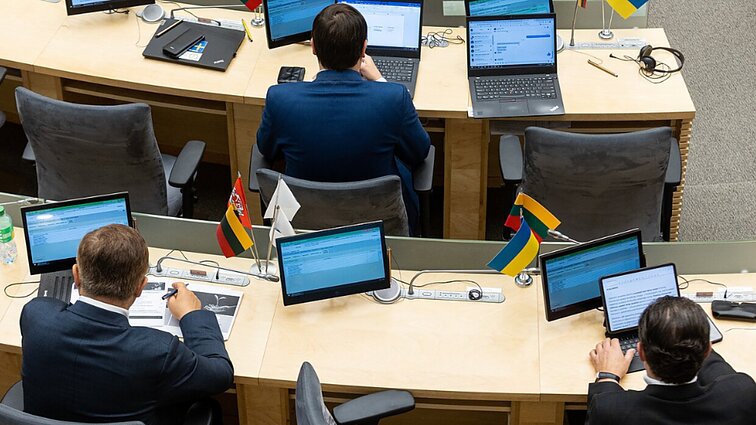 Po akcijos „Skaidrinam“ Seimo valdyba imasi griežtinti tvarką: planuoja numatyti limitus visų rūšių išlaidoms