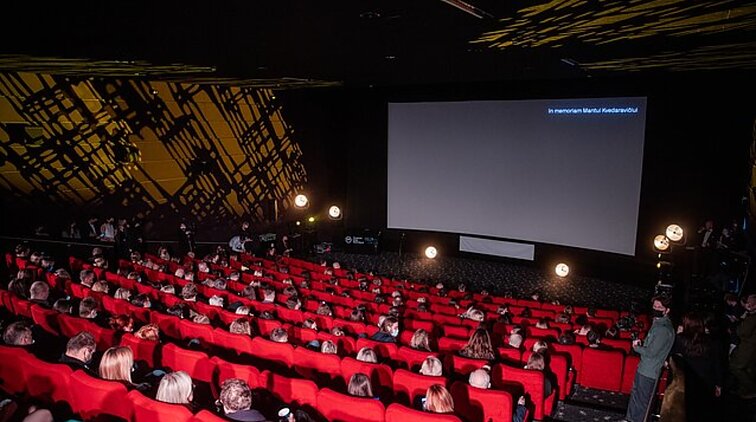 Didžiuosiuose ekranuose karaliaujantis „Kino pavasaris“ ir nemokami kino seansai namuose su LRT EPIKA