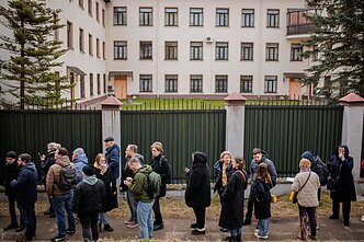 Per Rusijos prezidento „rinkimus“ prie Rusijos ambasados Vilniuje vyko protestas