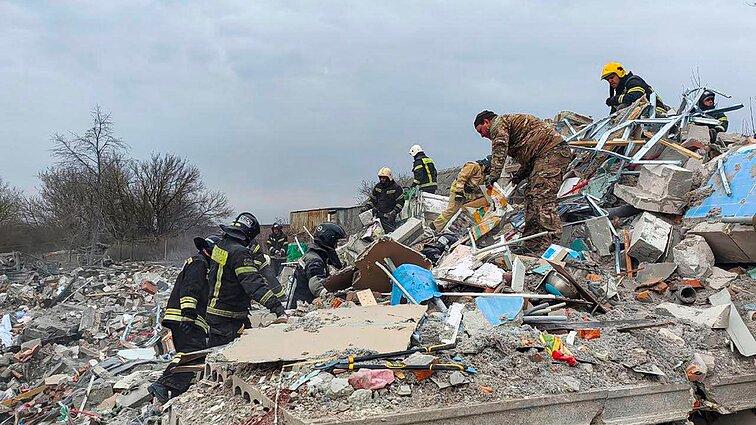 Ukrainiečiams rengiant oro atakas Rusijos pasienio regionuose, Belgorode skelbiama apie vaikų evakuaciją
