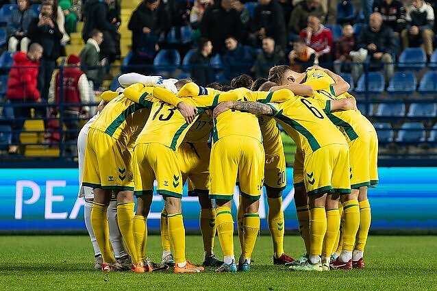 Emocijų kupinoje kovoje Lietuvos futbolo rinktinė 1:0 palaužė Gibraltaro rinktinę, tačiau savo pasirodymu – nesidžiaugė