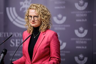 Aušrinė Armonaitė Aušrinė Armonaitė