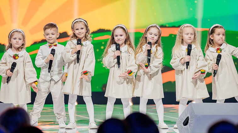 Dainų dainelė 2024. Ansamblis „Šaltinėlis“ – „Ten ir aš“