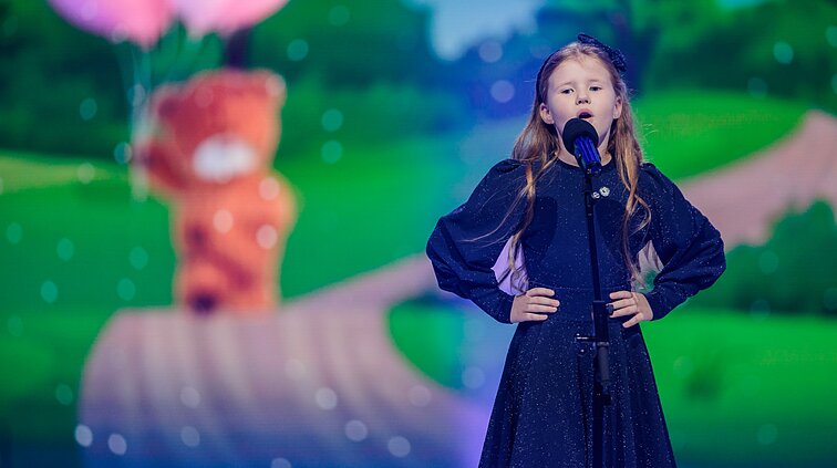 Dainų dainelė 2024. Otilija Krivickaitė – „Eina meškinas taku“