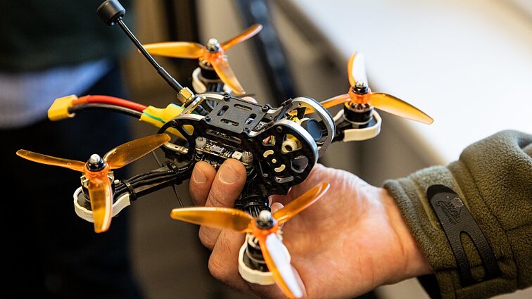 Ekspertas apie dronų gamybos potencialą Lietuvoje: trūksta mokyklų, rengiančių reikiamus specialistus