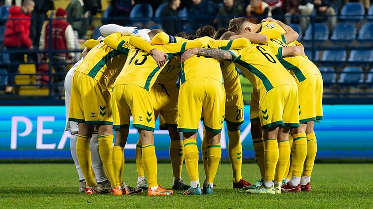 Lietuvos vyrų futbolo rinktinė rytoj Kaune žais atsakomąsias rungtynes su Gibraltaru