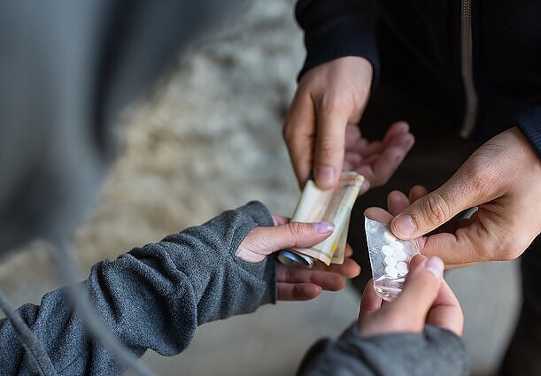 Populiarėja sunkiai susekama kvaišalų prekyba „Telegram“ programėlėje: pareigūnai tikina, kad nusikaltėliai bus atrasti