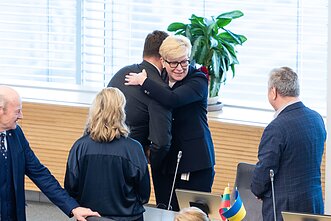 Seime prisiekė naujasis krašto apsaugos ministras Laurynas Kasčiūnas