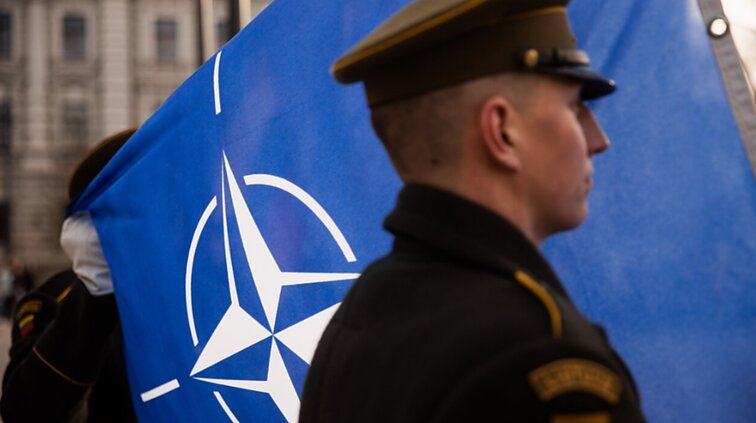 Garsiai gynybos planų pareikalavo tada dar naujokė Lietuva: mūsų šalies indėlis į NATO permainas