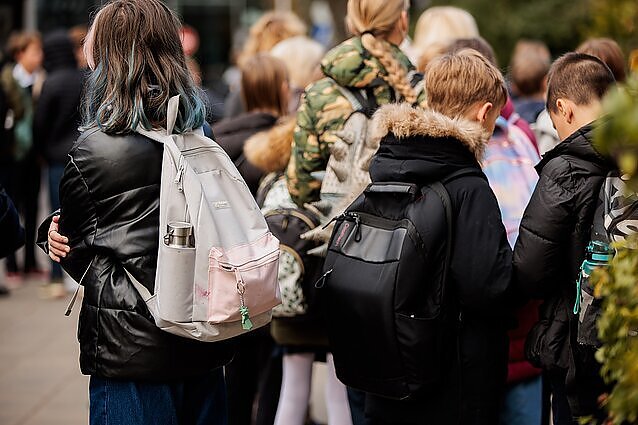 Socialinės valandos – rūpestis moksleiviams: iš ministerijos pasigenda savanoriškos veiklos pasiūlymų
