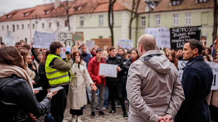 Švietimo ekspertas apie skandalų lydimus tarpinius patikrinimus: keista, kad nebuvo visai ruošiamasi iš anksto