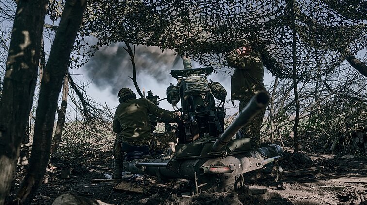 NATO svarsto sukurti 100 mlrd. eurų vertės paramos paketą Ukrainos apginklavimui
