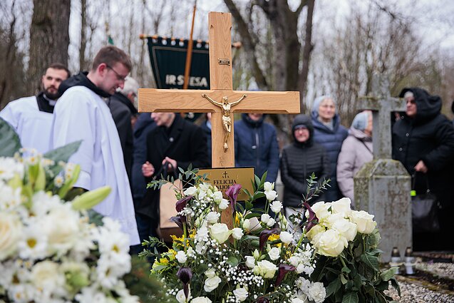 Sovietmečio disidentės, vienuolės Nijolės Sadūnaitės laidotuvės