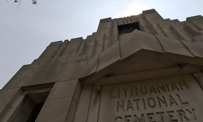 Lietuviškasis Art Deco: išskirtinį kapinių administracijos pastatą suprojektavo pirmoji JAV lietuvių banga